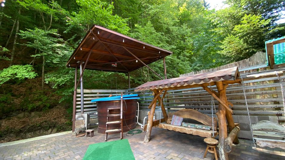 Splendoarea naturii imbinata cu stilul modern=pensiune exclusivista - Poză 8