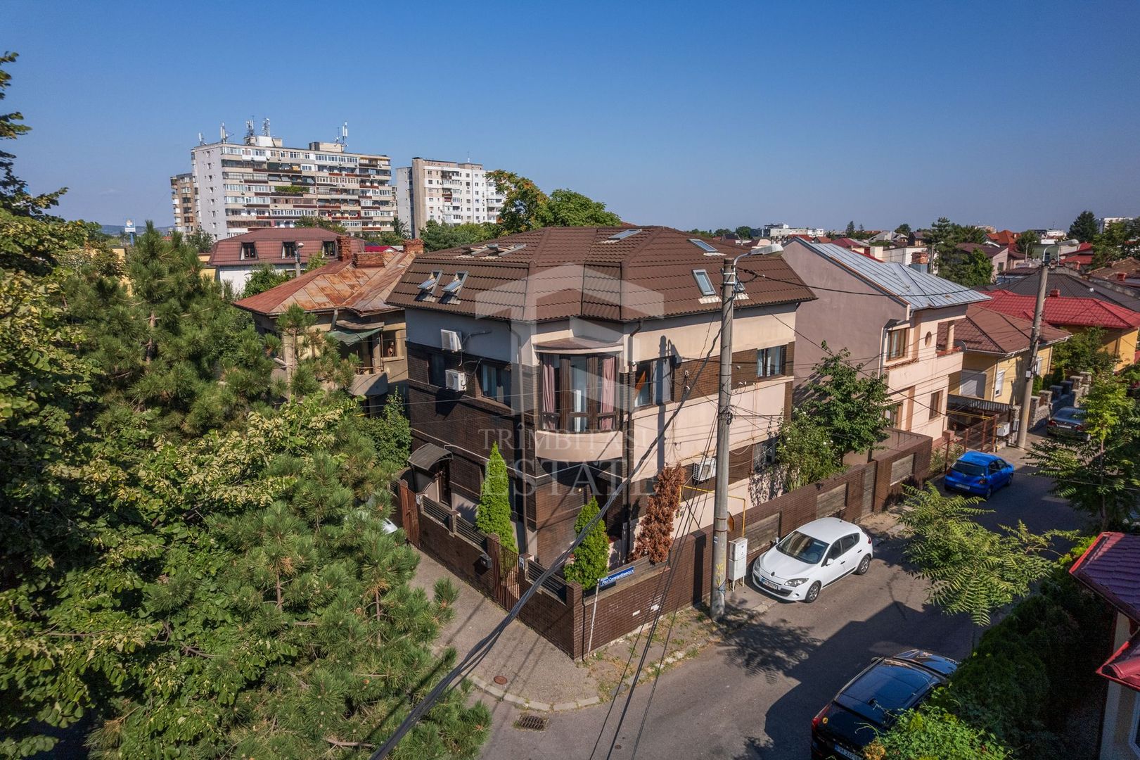 VILĂ CU PERSONALITATE ȘI ISTORIE Ploiești – Strada Sighet nr. 6 - Poză 1