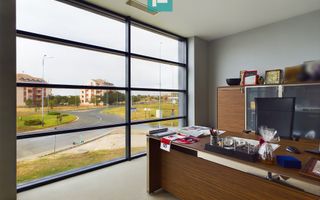 Spațiu comercial modern cu parcare proprie - Poză 17