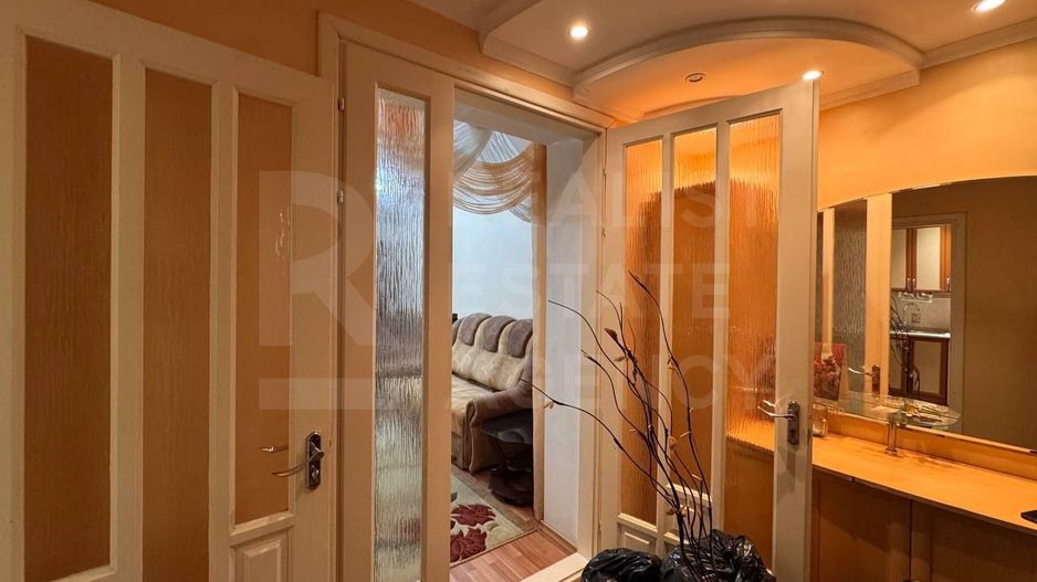 Vânzare , apartament 3 camere 88 mp, bd. Traian, Botanica - Poză 5