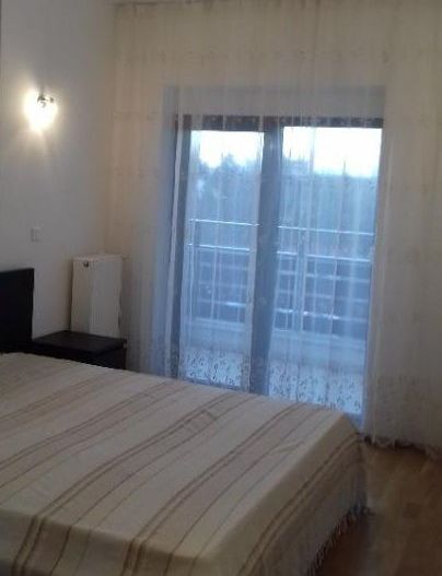 Închiriez apartament 3 camere cu acces la piscina Aleea Privighetorilor - Poză 8