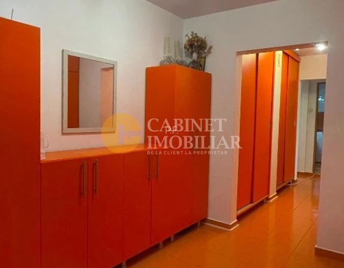 4 Camere Decomandat + Garaj -Nicolina 84Mp - Poză 13