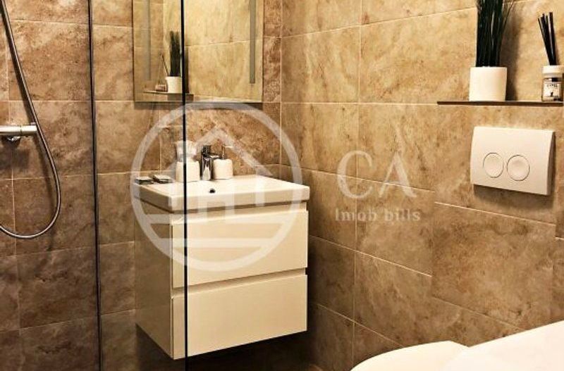 Casa de inchiriat cu 3 camere in zona centrala, Oradea - Poză 10