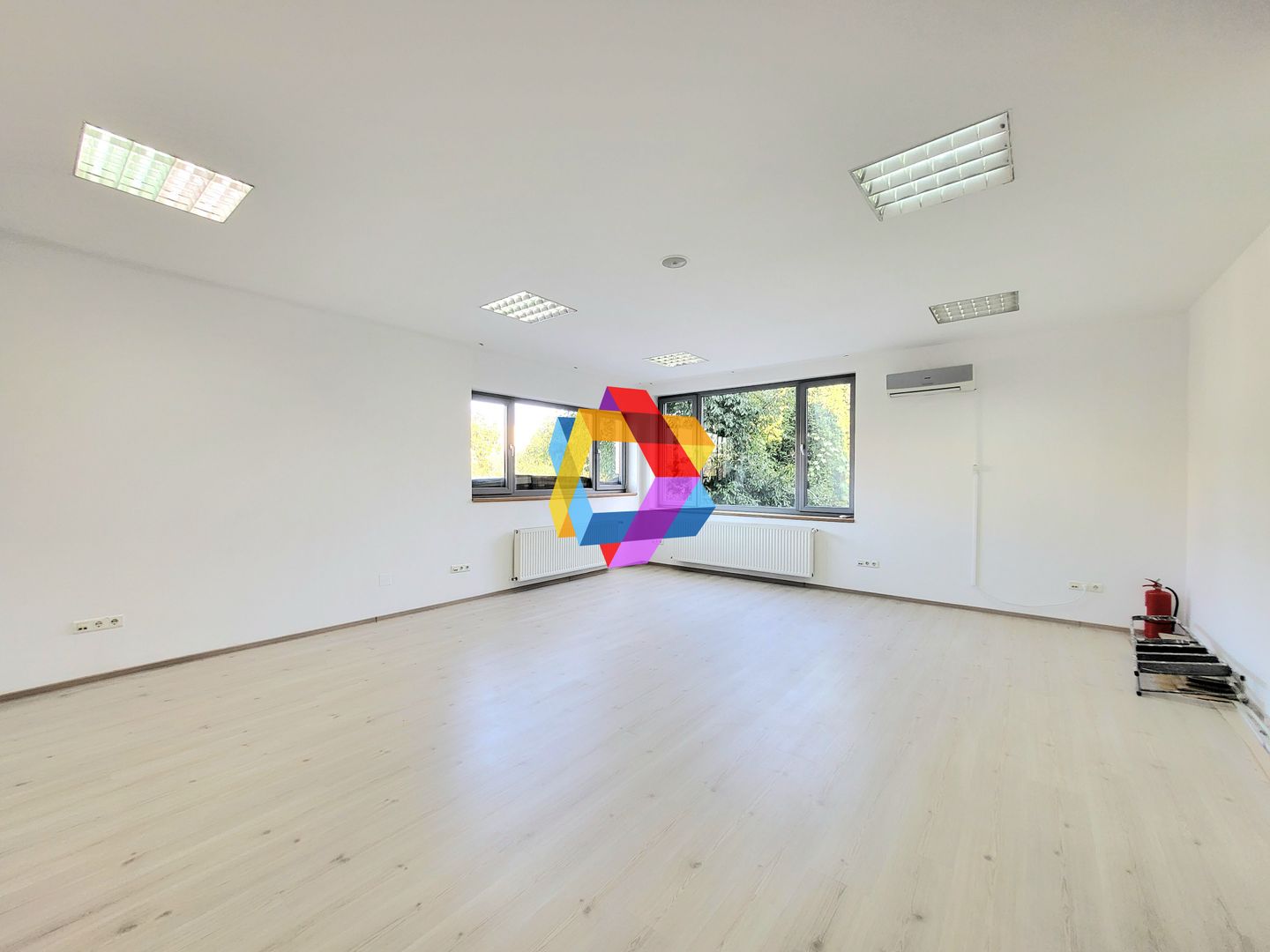 Spatiu de birouri la casa - 436 mp - Poză 8
