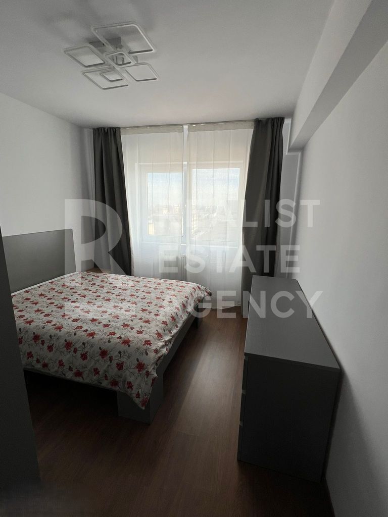 Vânzare, apartament 2 camere, zona Titan - Poză 4