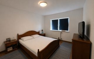 Apartament cu 4 camere de vânzare Coiciu - Poză 3