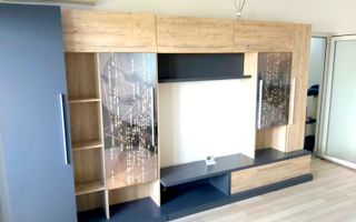 Apartament cu doua camere, decomandat - Bd. Unirii, scoala nr. 10 - Poză 1