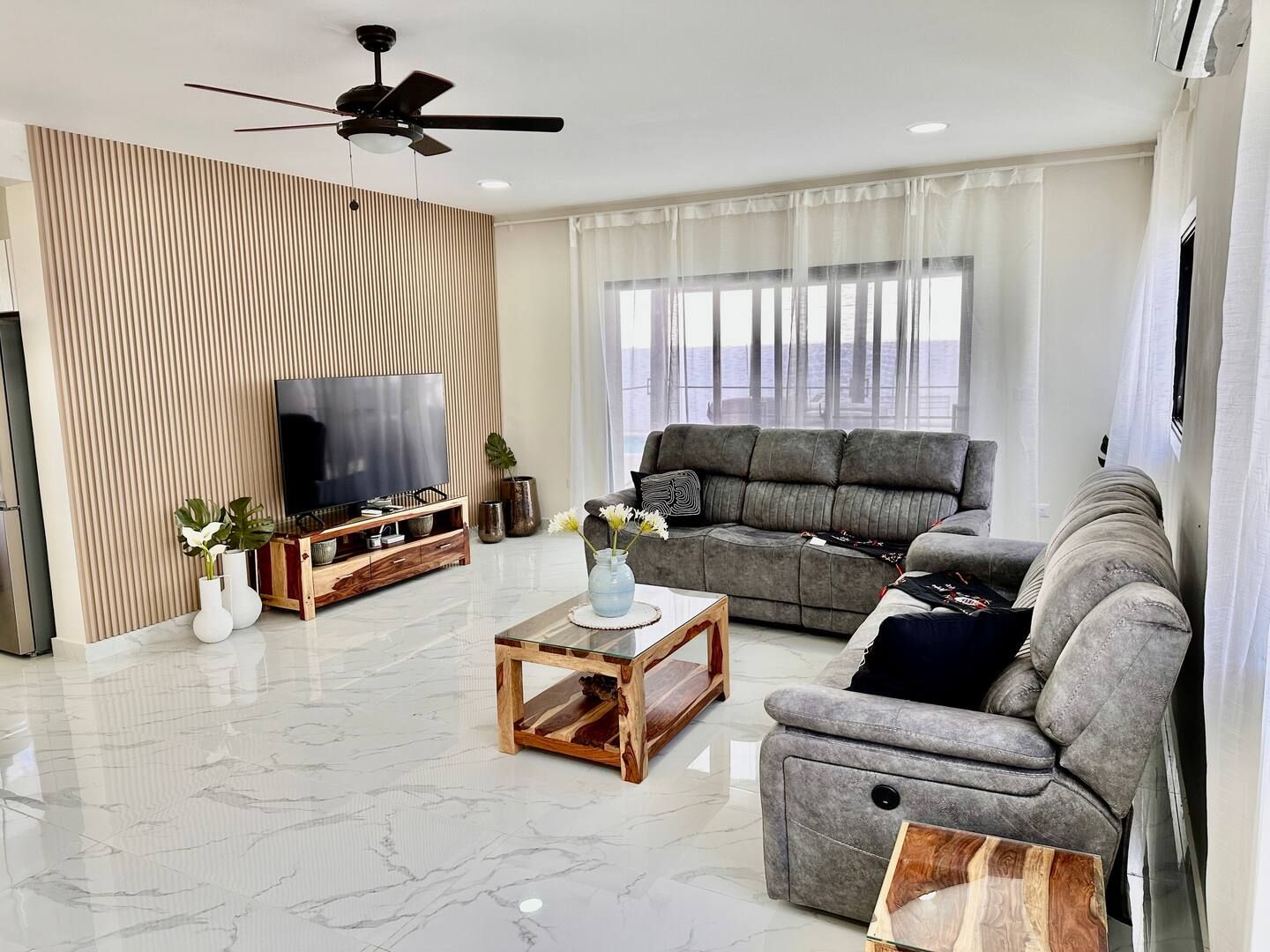 Vilă rezidențială în Palma del Sol - Poză 4