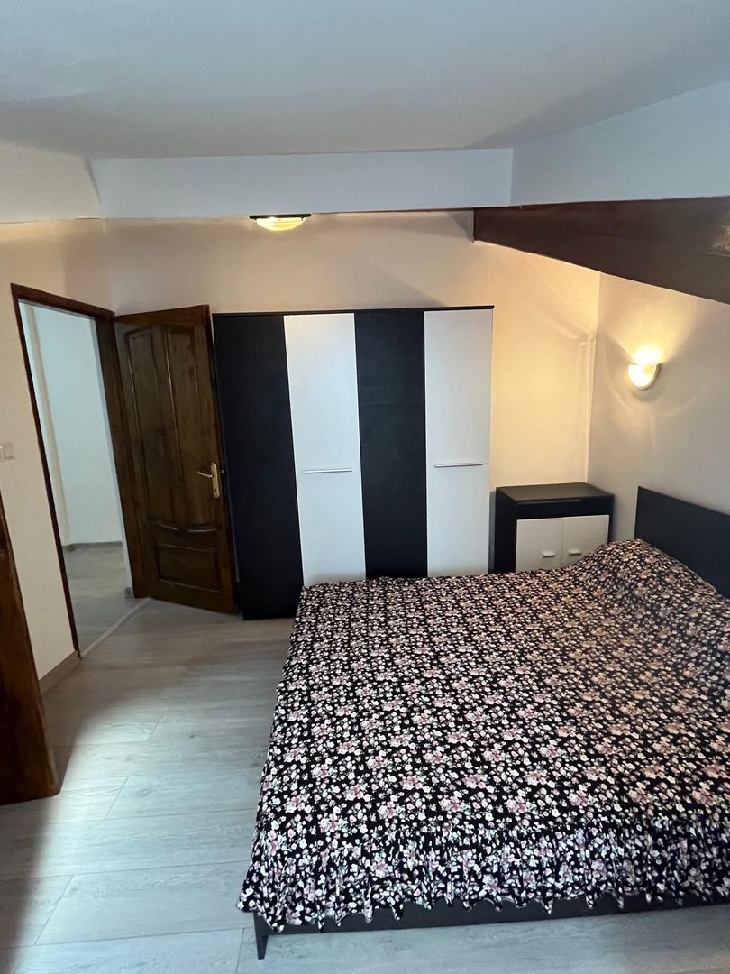 Vila cu piscina Herastrau | Panouri solare | Parcare | Rezidential sau birouri - Poză 11