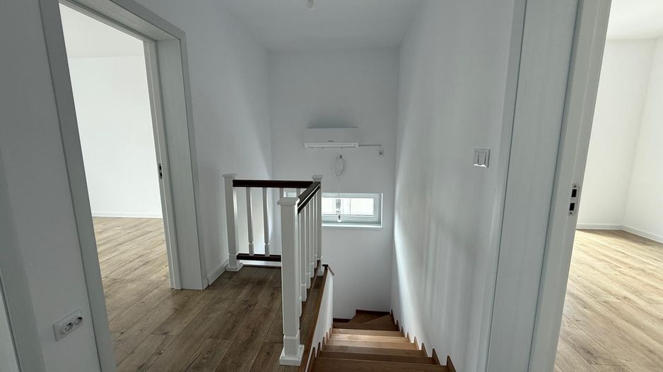 Casa/Vilă P+1 cu 4 camere de vânzare - Sânpetru - Poză 14