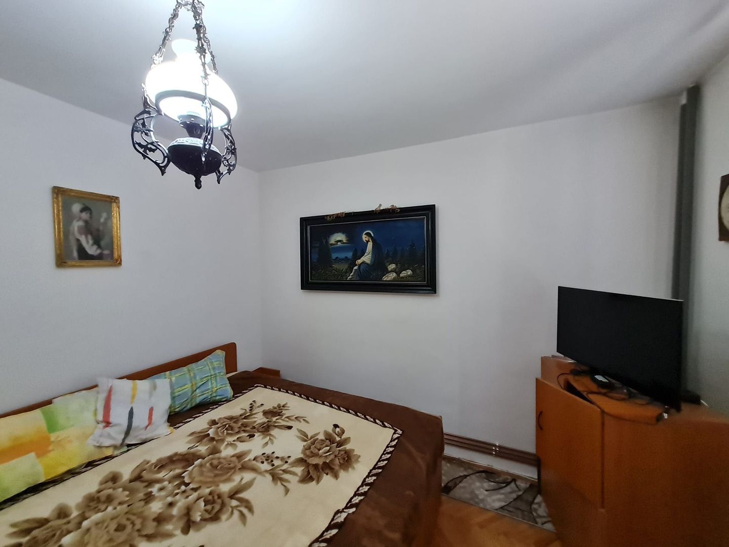 Apartament decomandat 2 camere - Poză 4