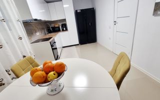 CASĂ DE VÂNZARE ÎN SIBIU, SINGUR ÎN CURTE, 4 CAMERE, 2 BĂI, RENOVATĂ - Poză 4