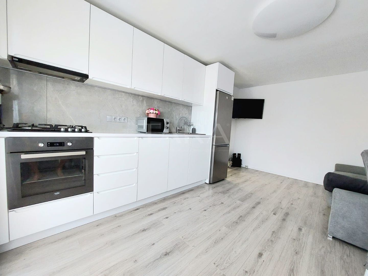 Apartament 2 Dormitoare, Zona Între Lacuri, Complet Mobilat și Utilat. - Poză 2
