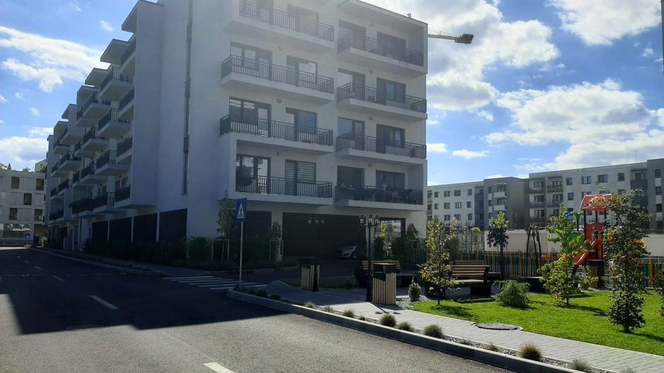 Un Apartament Pentru O Viață Bună  Coresi  2025 - Poză 1