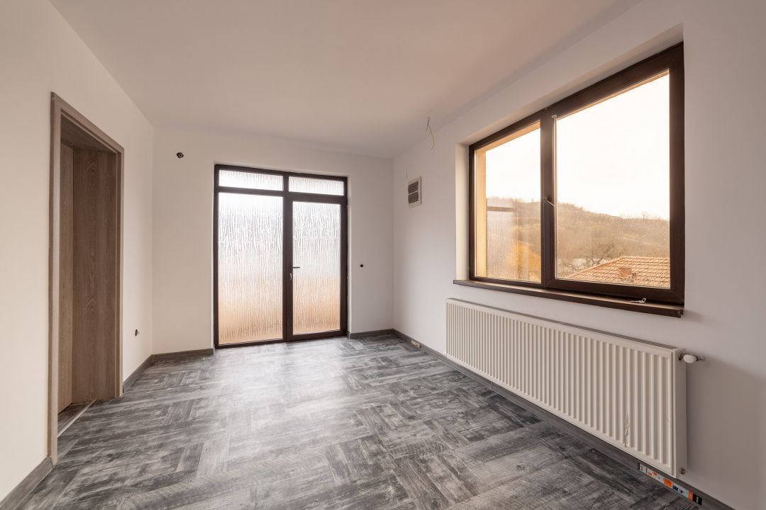 Casă spațioasă P+1+M – Izvorani, Ștefănești | Ideală pentru 2 familii! - Poză 16