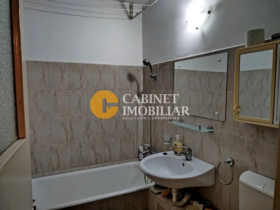 CENTRAL - SFANTUL LAZAR - 3 CAMERE DECOMANDAT - BLOC 1982 - Poză 7