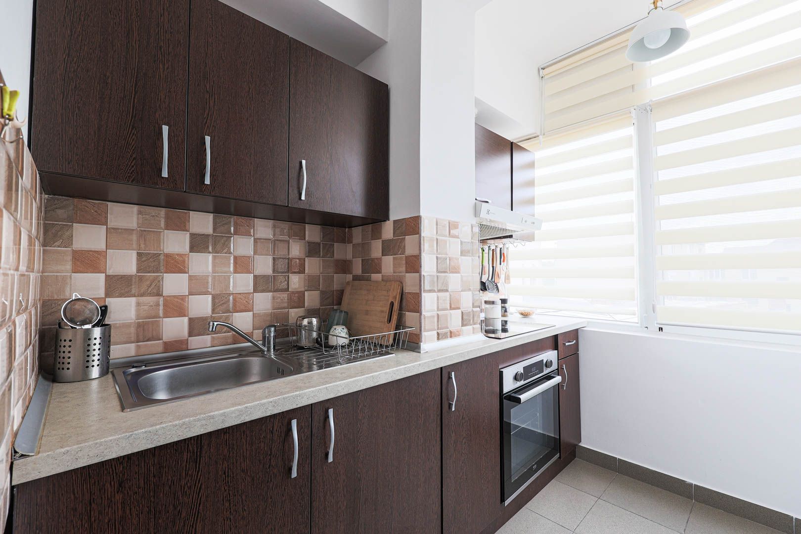 Apartament la cheie cu o camera – Strada Decebal Comision 0 - Poză 2