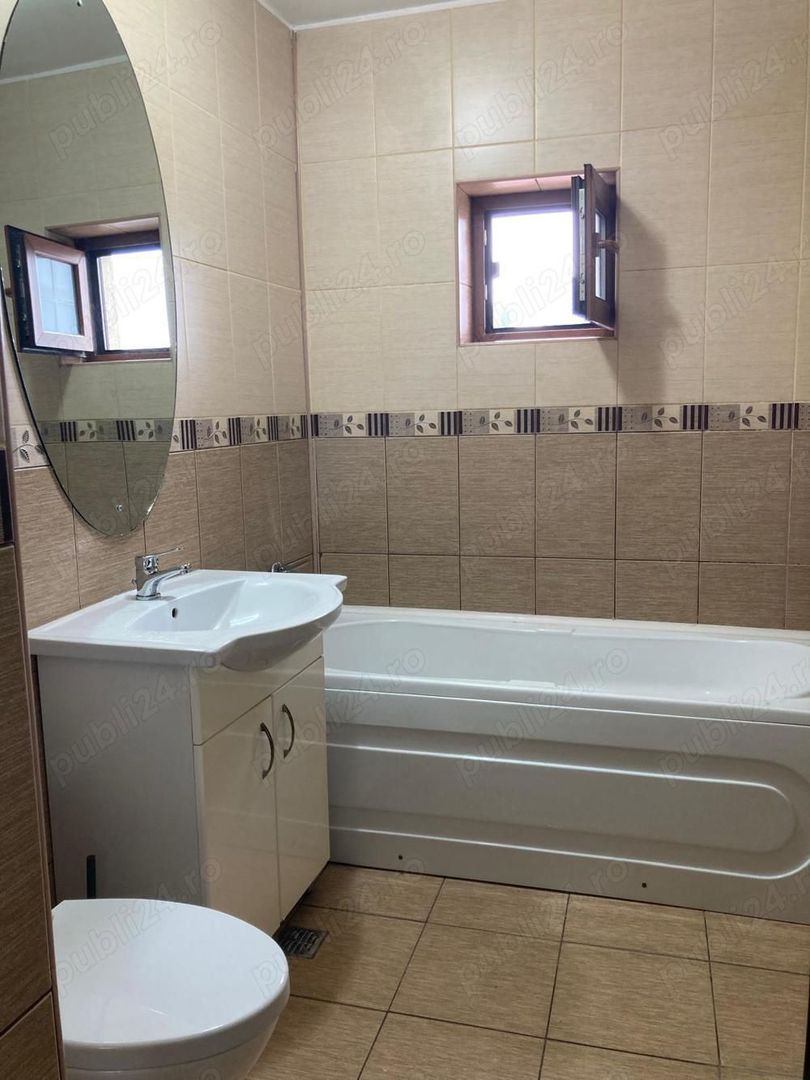 Inchiriez Ap 2 cam zona foarte buna AUREL VLAICU 2 min MALL PROMENADA! - Poză 1