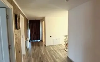 Casă 4 dormitoare și teren de 857 mp - zona Sântana de Mureș - Poză 11