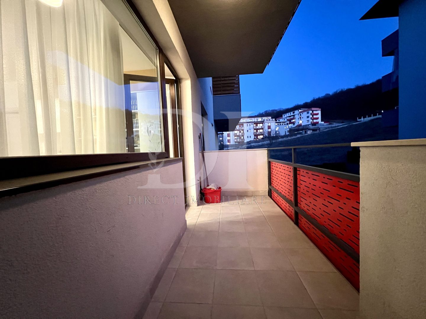 Apartament la cheie /  etaj intermediar / Zona Parcul Poligonului - Poză 12