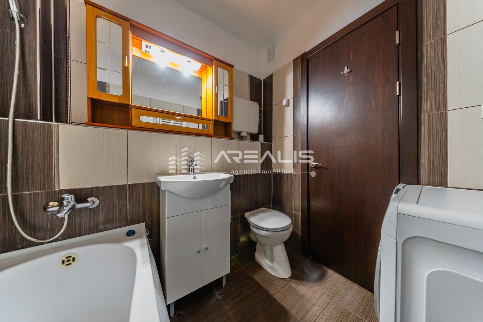 ÎNCHIRIAT!!! Închiriere apartament 3 camere –Micălaca - Poză 12