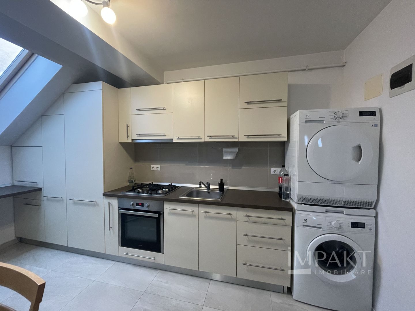 Apartament cu 3 camere de închiriat în Zorilor - Poză 3