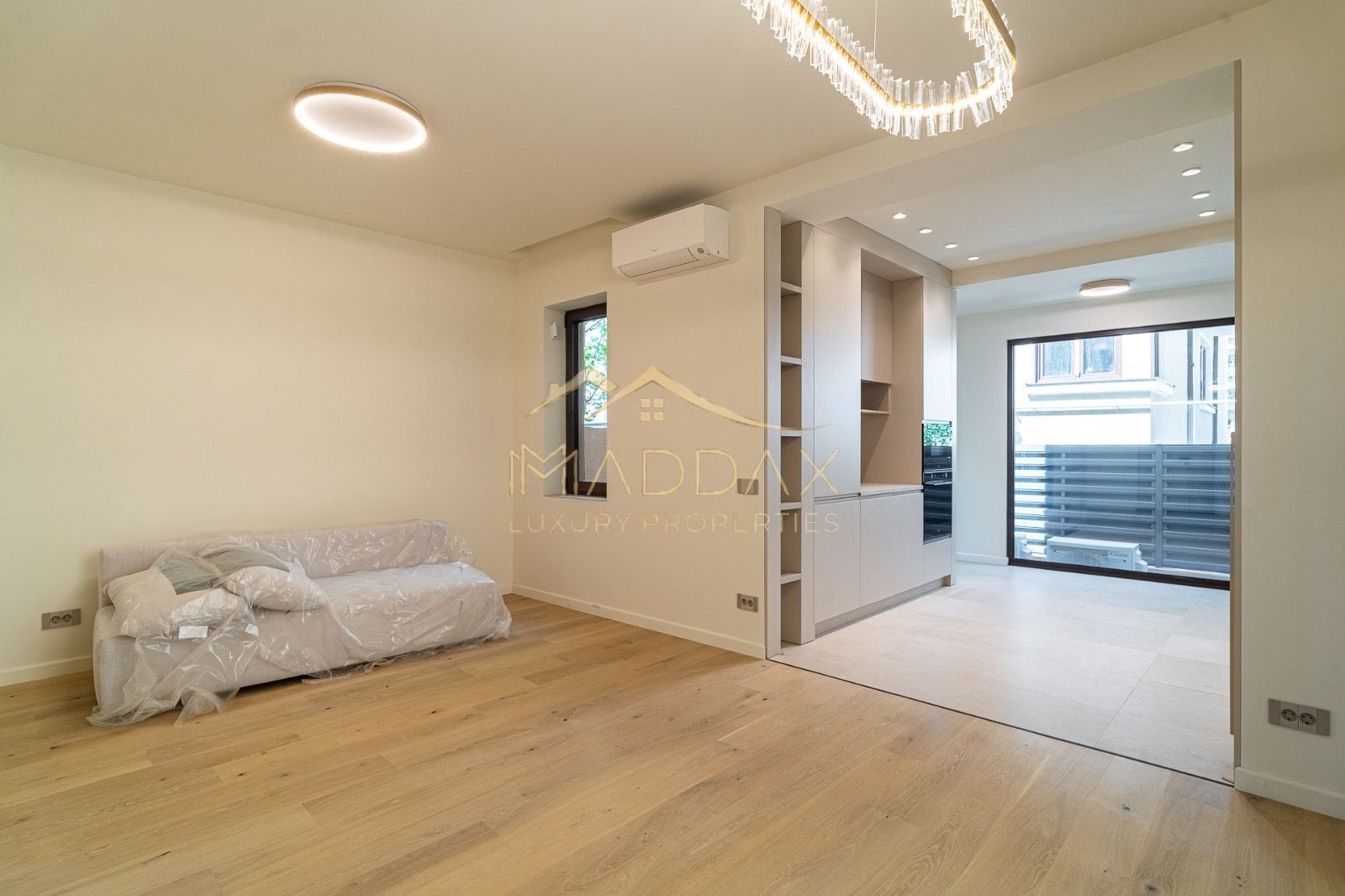 Vila Unica Noua cu 8 camere *300mp* /fotovoltaice si pompa cladura// Dorobanti - Poză 6