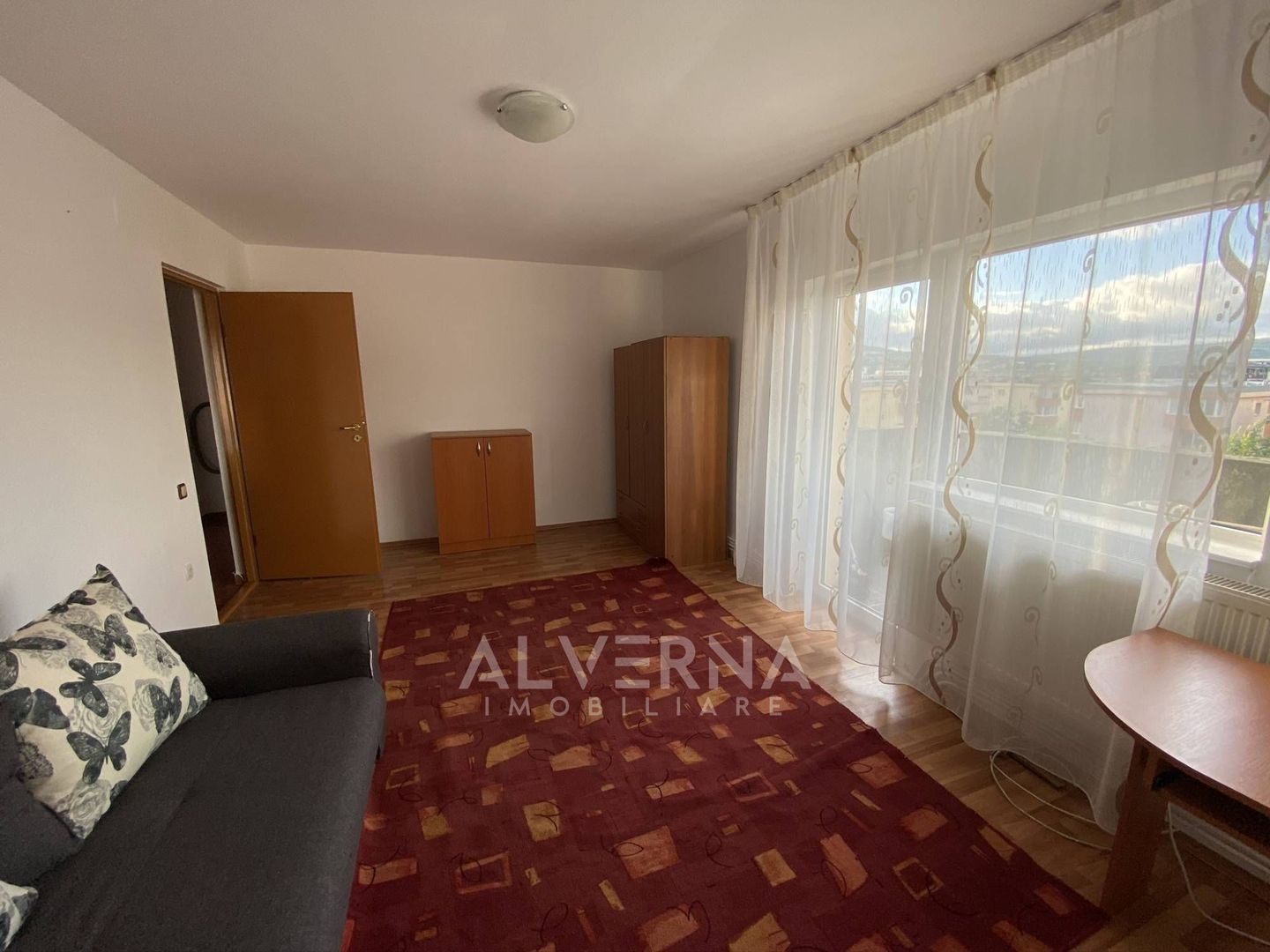 DISPONIBIL! Apartament 2 camere, decomandat, balcon, zona Marasti - Poză 2