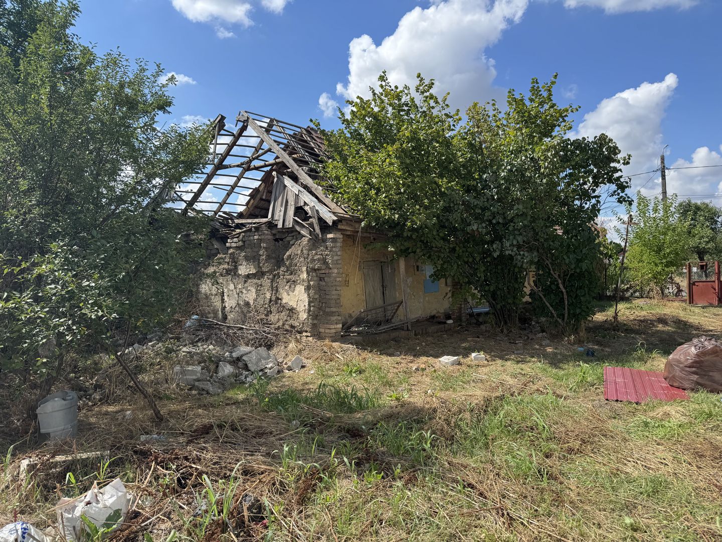 Casa Demolabila Cu Teren 1481 mp In Becicherecu Mic,Vatra Veche,Asfalt,Fs 15m - Poză 4