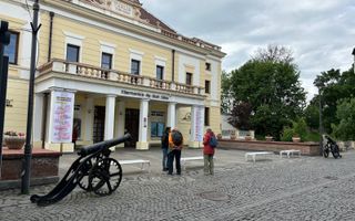 Apartament superb 3 camere ,langa Filarmonica Sibiu - Poză 2