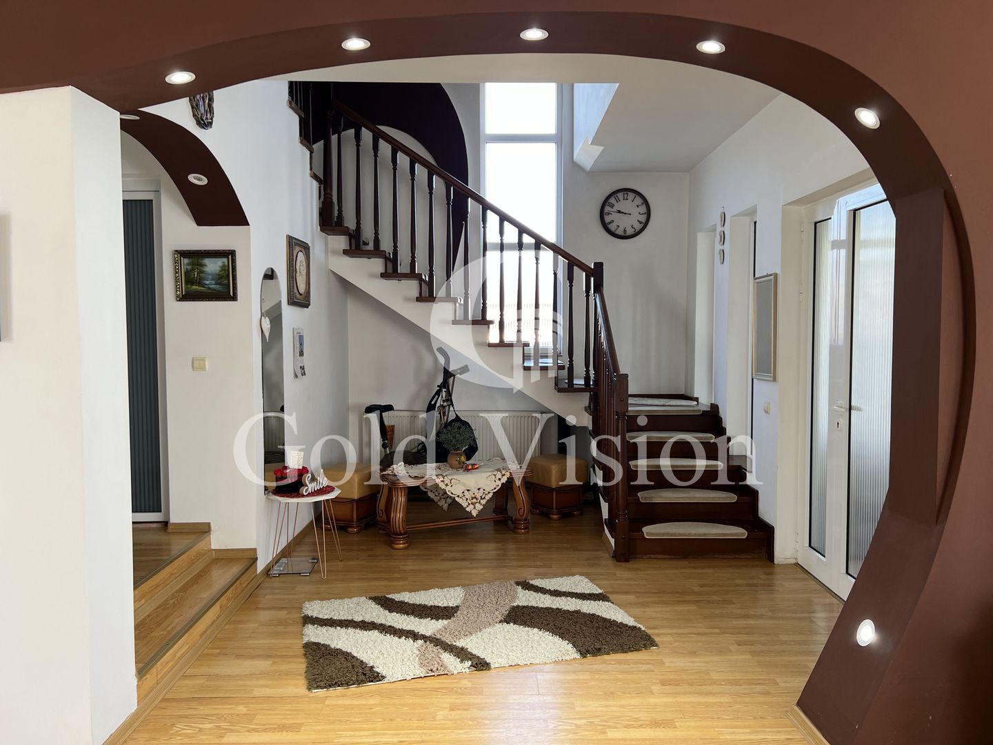 Case cu 7 camere, curte proprie + spălătorie, în Sighetu Marmației - Poză 5