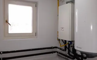 Casa cu 3 dormitoare, centrala gaz, in Cartierul Grigorescu, Oradea - Poză 16
