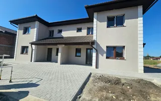 Casa noua 4 dormitoare, spatiu bun pentru familie - Poză 23