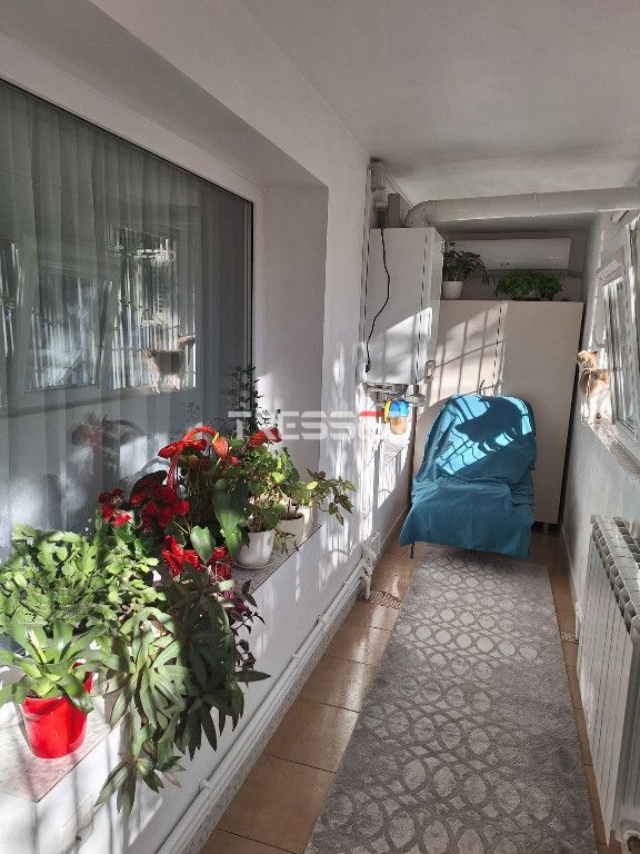 Spațiu ideal locuință sau birou, parter, Bd. Ferdinand, balcon autoriz - Poză 9