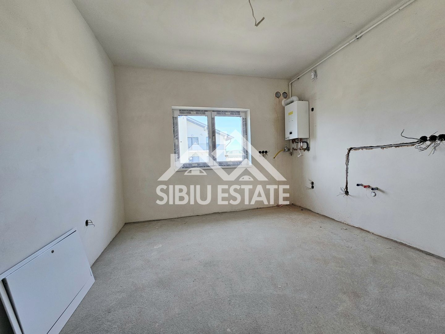 Apartament decomandat etaj 1 - Poză 4