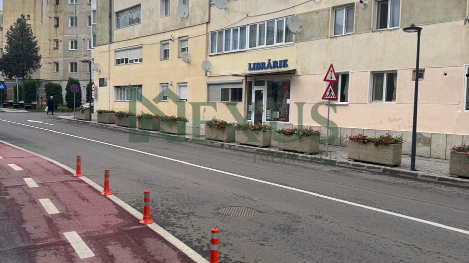 Apartament cu 2 camere, renovat complet, str.Libertății, Moinesti - Poză 16