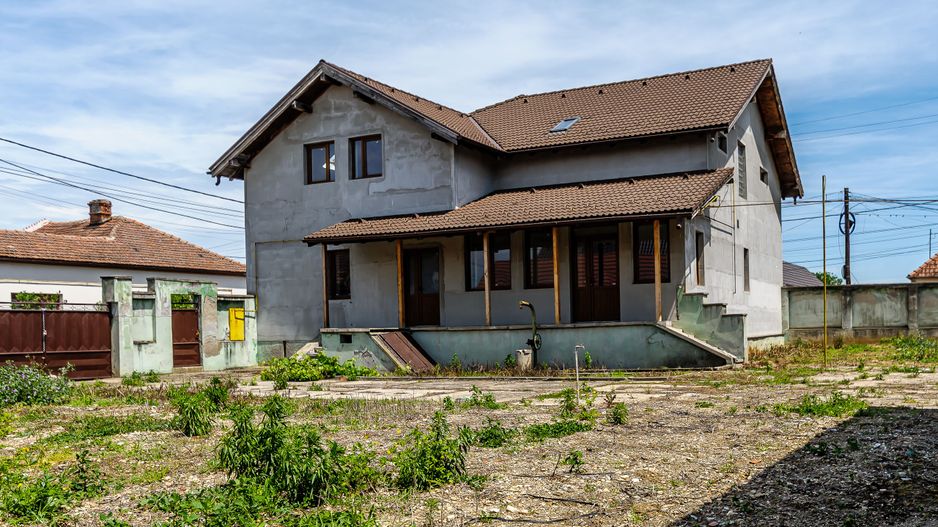 Casă spațioasă pentru familie mare. Curte generoasă, zonă accesibilă! - Poză 5