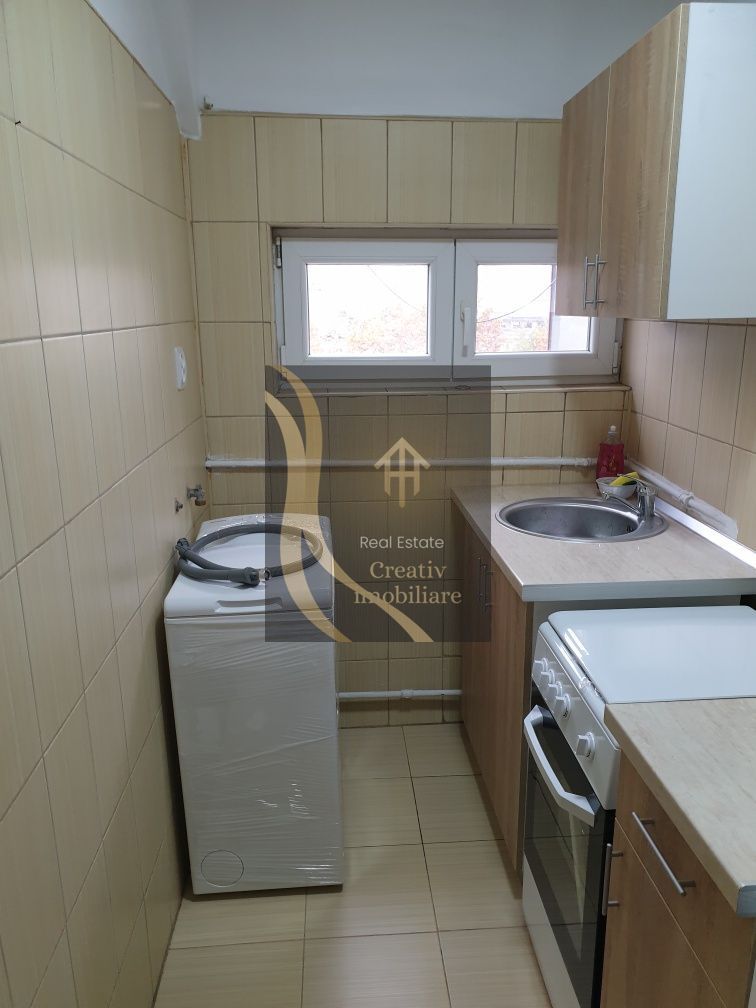 De vanzare apartament 2 camere - Poză 4