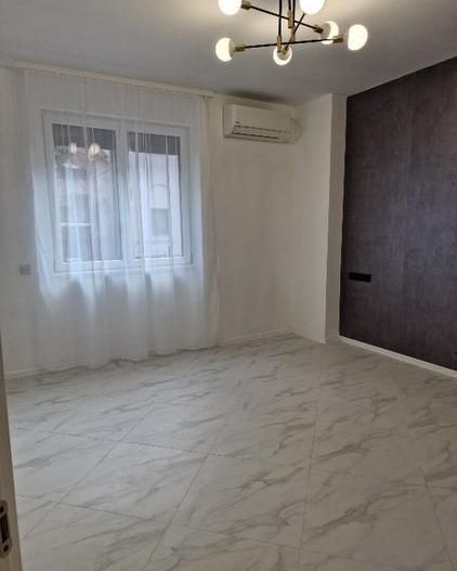 Apartament 5 camere (Parter+Demisol) | Piata Romana | Prima inchiriere - Poză 9