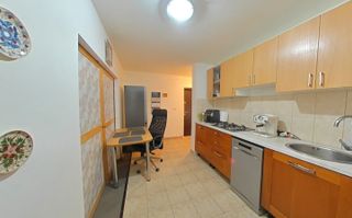 Apartament 2 camere în vilă regim P+2 | centrala proprie | mobilat | - Poză 5