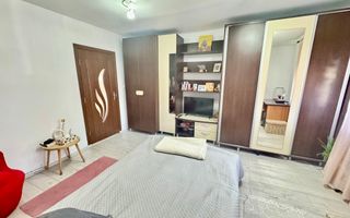 Lunei-Apartament 1 Camera-Centrala Proprie - Poză 2