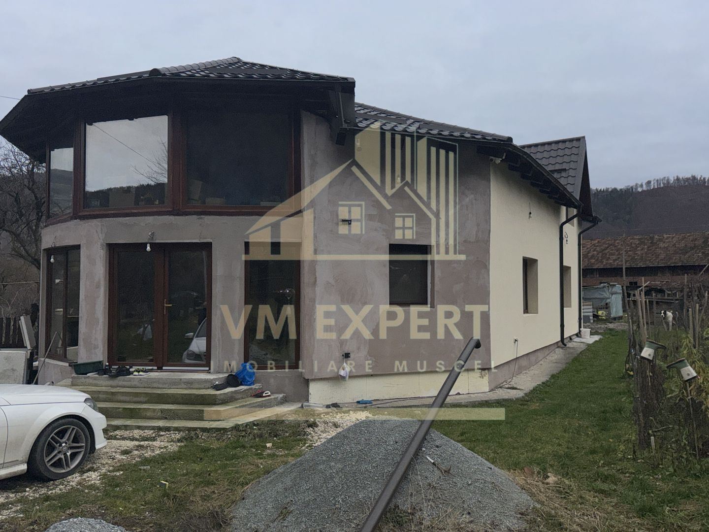 CASĂ 5 CAMERE 252 MP TEREN 1362 MP DRAGOSLAVELE ARGEȘ - Poză 2