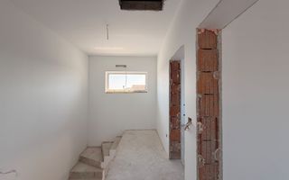 COM 0% Duplex cu 4 camere, despărțit prin camera tehnica | Mosnita Noua - Poză 7