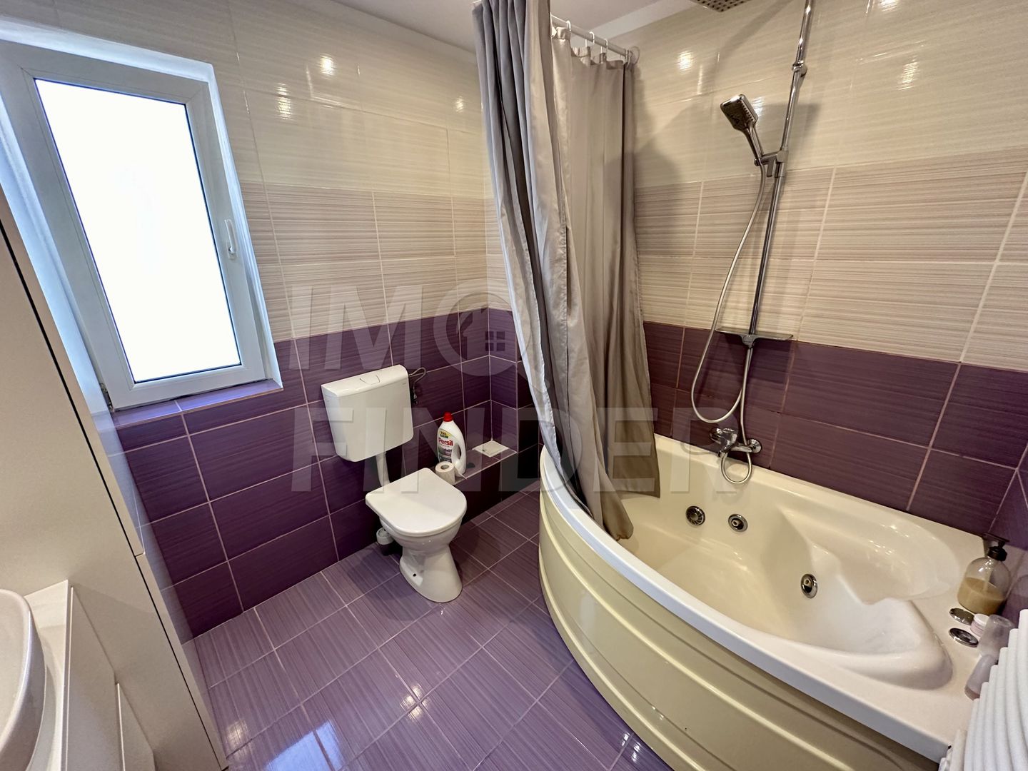 Vânzare  apartament 4 camere Buna Ziua, garaj, beci, parter inalt - Poză 10