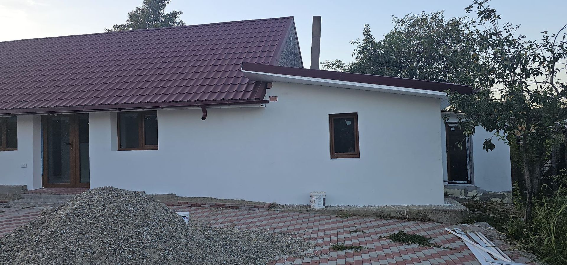 Casă de vânzare în Văleni Secuieni – Fără comision pentru cumpărător - Poză 3