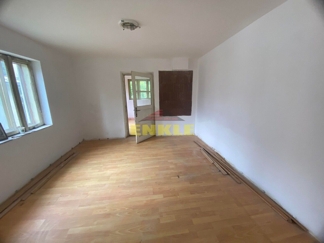 Casa cu anexa+teren, 885 mp,situata pe Aleea Smardan nr 14 ,pret 40000 Euro usor neg - Poză 3