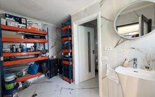 Casa P+1+M cu teren de 650 mp, piscina si curte complet amenajata - Poză 6
