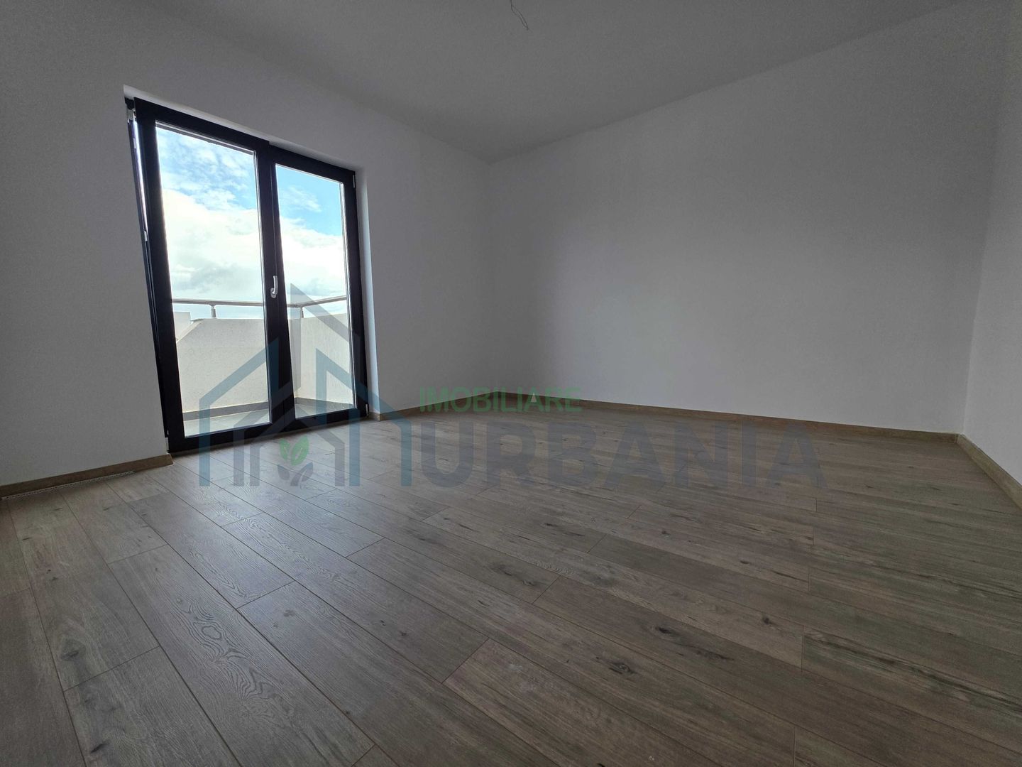 Casă de vânzare în Valea Adâncă, finalizată și intabulată – 3 camere, 80 mp utili, teren 250 mp, Iași, Miroslava - Poză 6