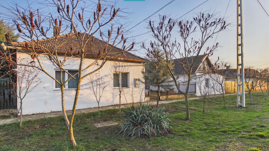 Casă din 2 corpuri cu 5 camere în  Lőkösháza - Poză 4