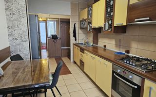Apartament cu 3 camere, mobilat si utilat - Piata Centrala - Poză 4